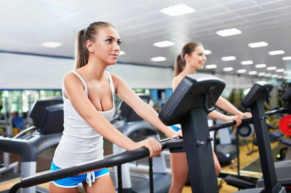 Quels sont les avantages des exercices de barre au sol pour une perte de poids efficace et élégante?